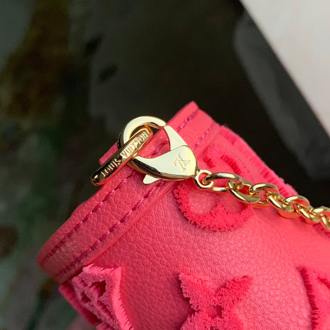 Louis Vuitton M20747 Dauphine Chain Wallet Pink - 18.5 x 12 x 5 cm / Pink / Cowhide-leather trim - View 7