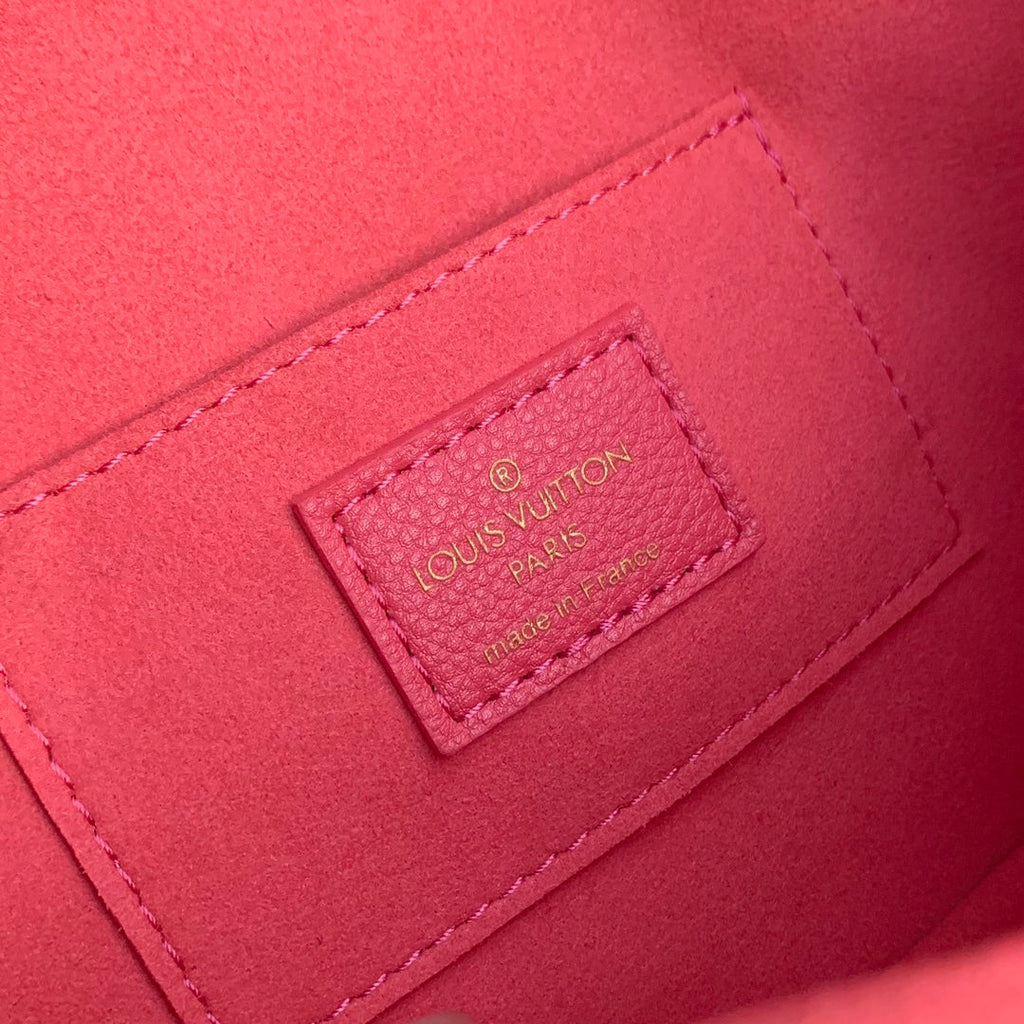 Louis Vuitton M20747 Mini Dauphine Shoulder bag Fluo Pink - 20 x 15 x 9 cm / Pink / calfskin leathe - View 7
