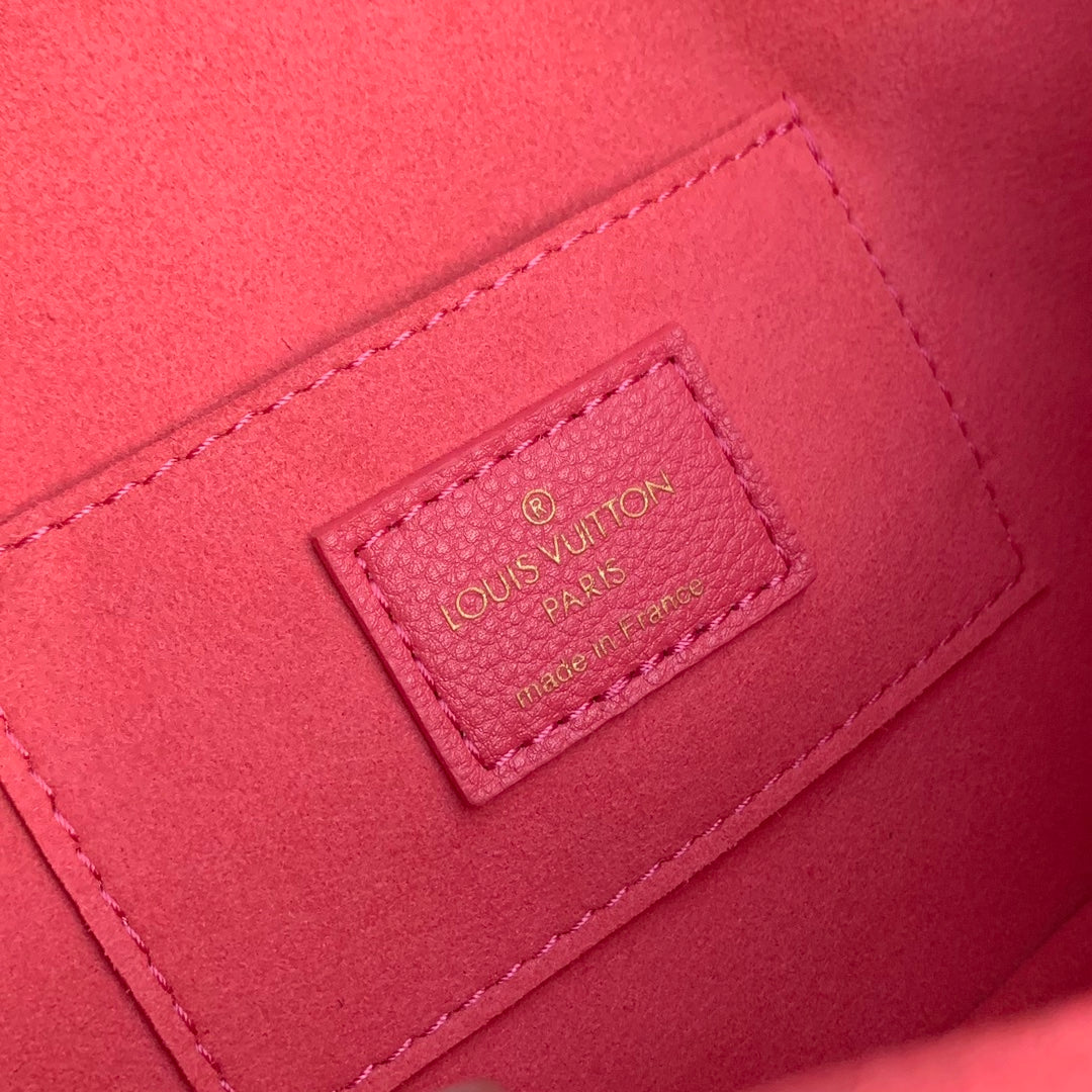 Louis Vuitton M20747 Mini Dauphine Shoulder bag Fluo Pink - 20 x 15 x 9 cm / Pink / calfskin leathe - View 7