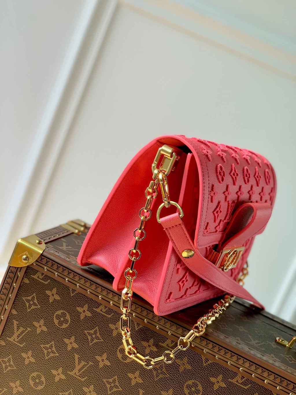 Louis Vuitton M20749 Dauphine MM Shoulder bag Pink