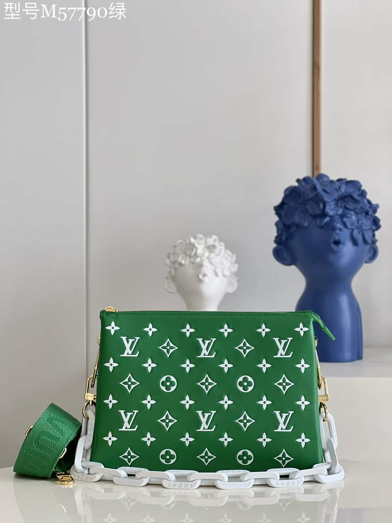 Louis Vuitton M20760 Coussin PM Handbag Lambskin Green - Default Title - View 1