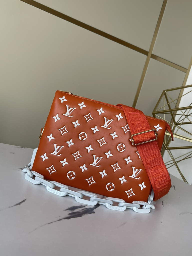 Louis Vuitton M20761 Coussin PM Handbag Lambskin Brown - Default Title - View 1