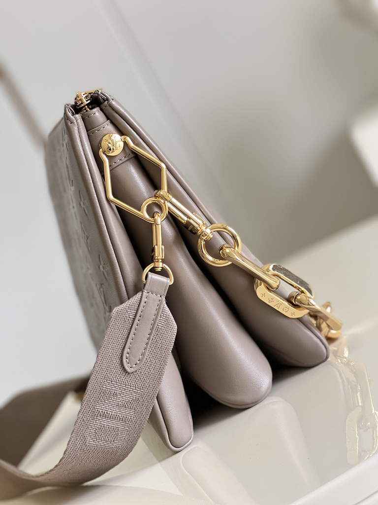 Louis Vuitton M20771 Coussin MM Shoulder Handbags Lambskin Gray