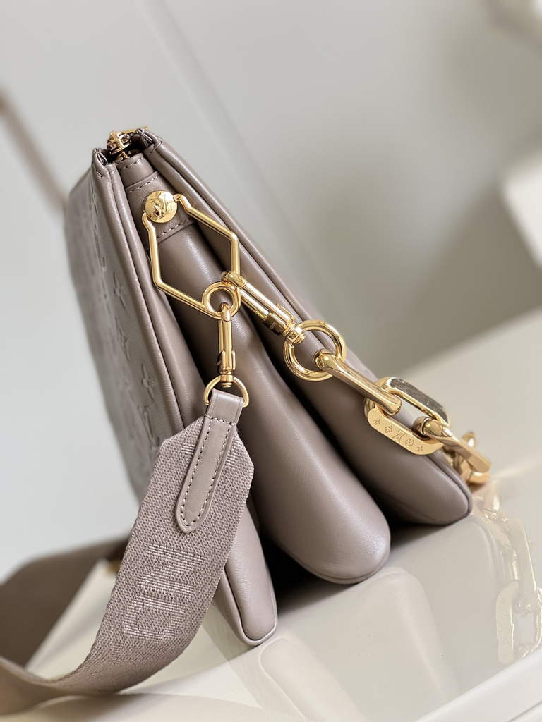 Louis Vuitton M20771 Coussin MM Shoulder Handbags Lambskin Gray - Default Title - View 4