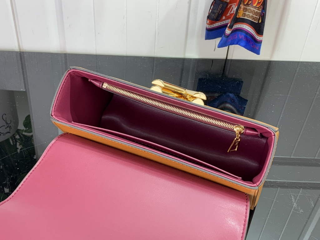 Louis Vuitton M20846 Twist MM Epi Leather Brown - Default Title - View 6