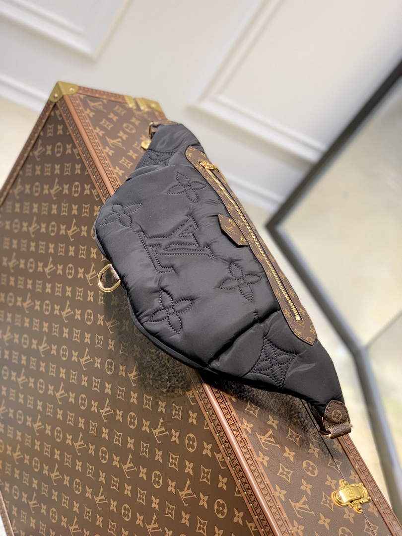 Louis Vuitton M20971 Maxi Bumbag Monogram Canvas Black
