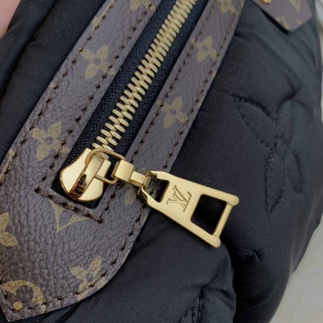 Louis Vuitton M20971 Maxi Bumbag Monogram Canvas Black