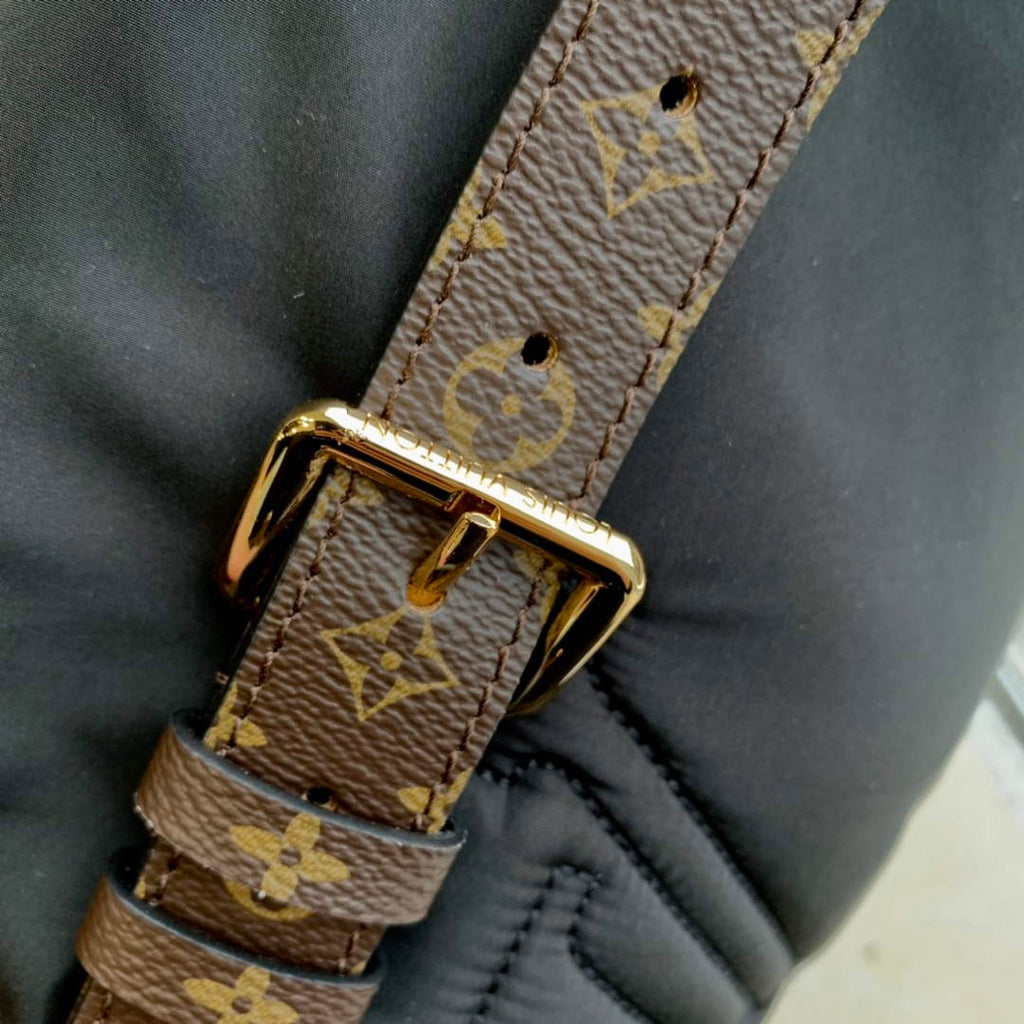Louis Vuitton M20971 Maxi Bumbag Monogram Canvas Black