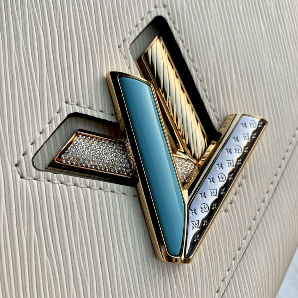 Louis Vuitton M21032 Twist MM Bag Epi Leather Quartz White - Default Title - View 2