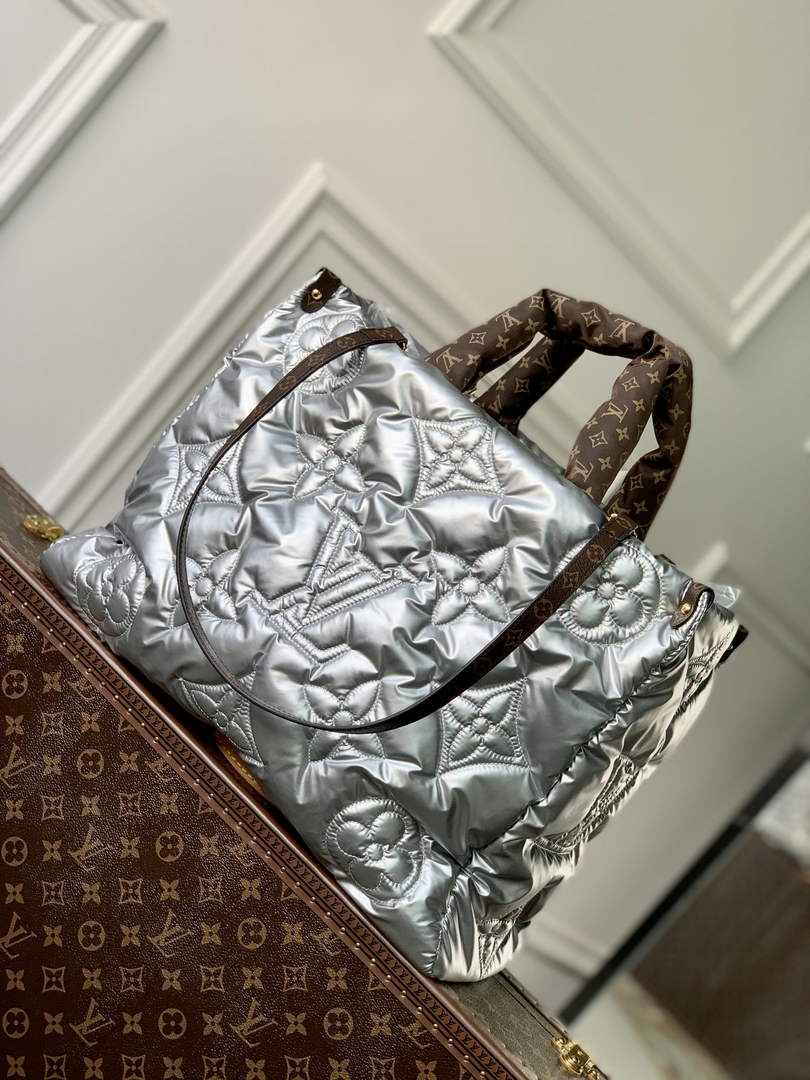 Louis Vuitton M21053 OnTheGo GM Tote Bag Nylon Silver - Default Title - View 1