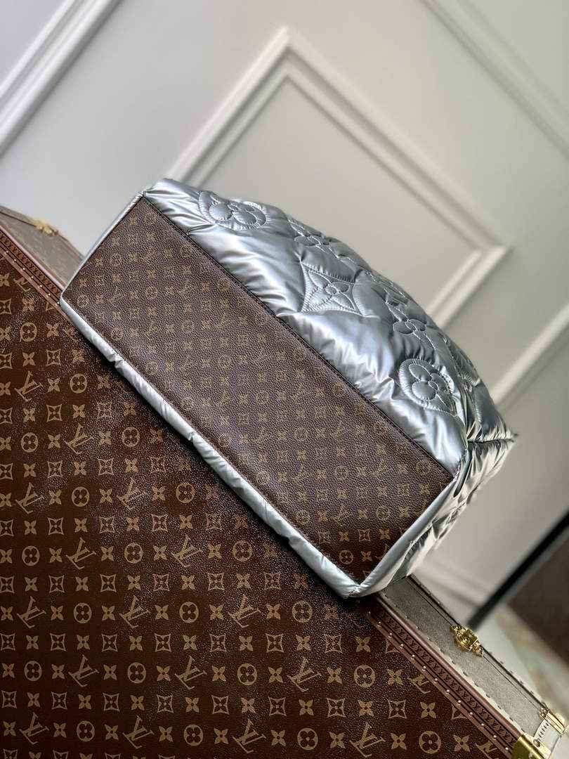 Louis Vuitton M21053 OnTheGo GM Tote Bag Nylon Silver - Default Title - View 3