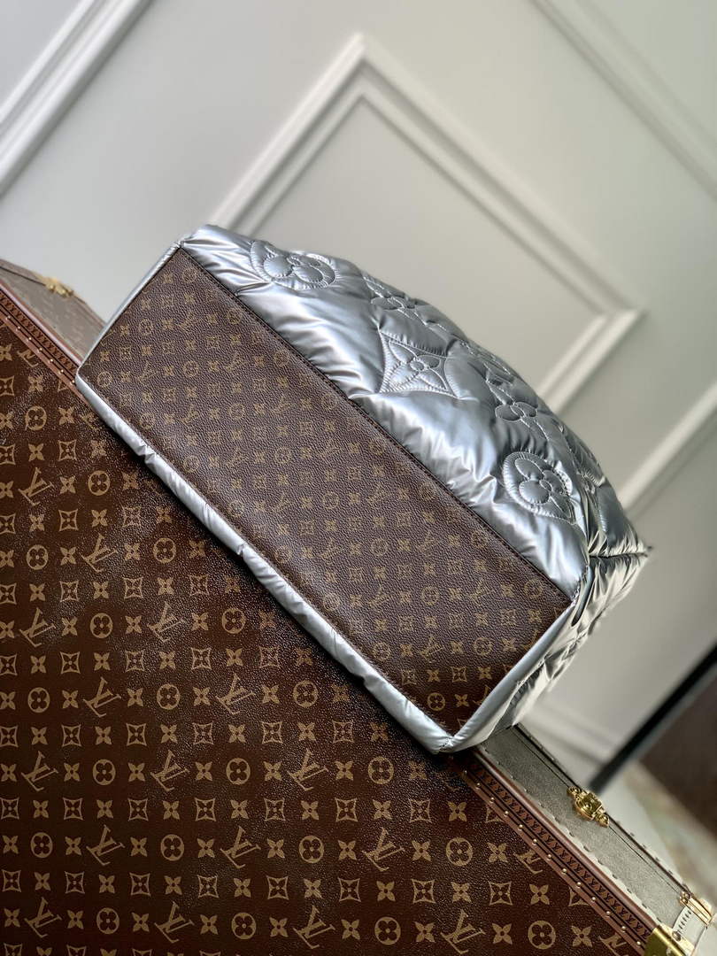 Louis Vuitton M21053 OnTheGo GM Tote Bag Nylon Silver - Default Title - View 3