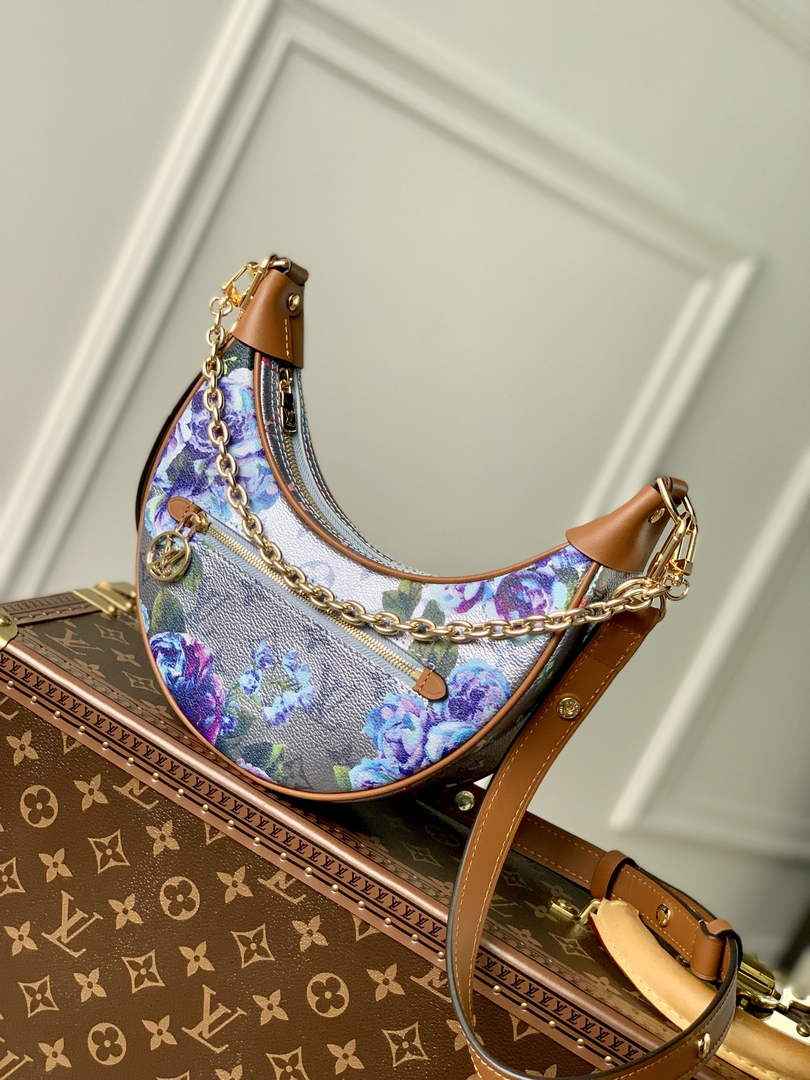 Louis Vuitton M21183 Loop Blue