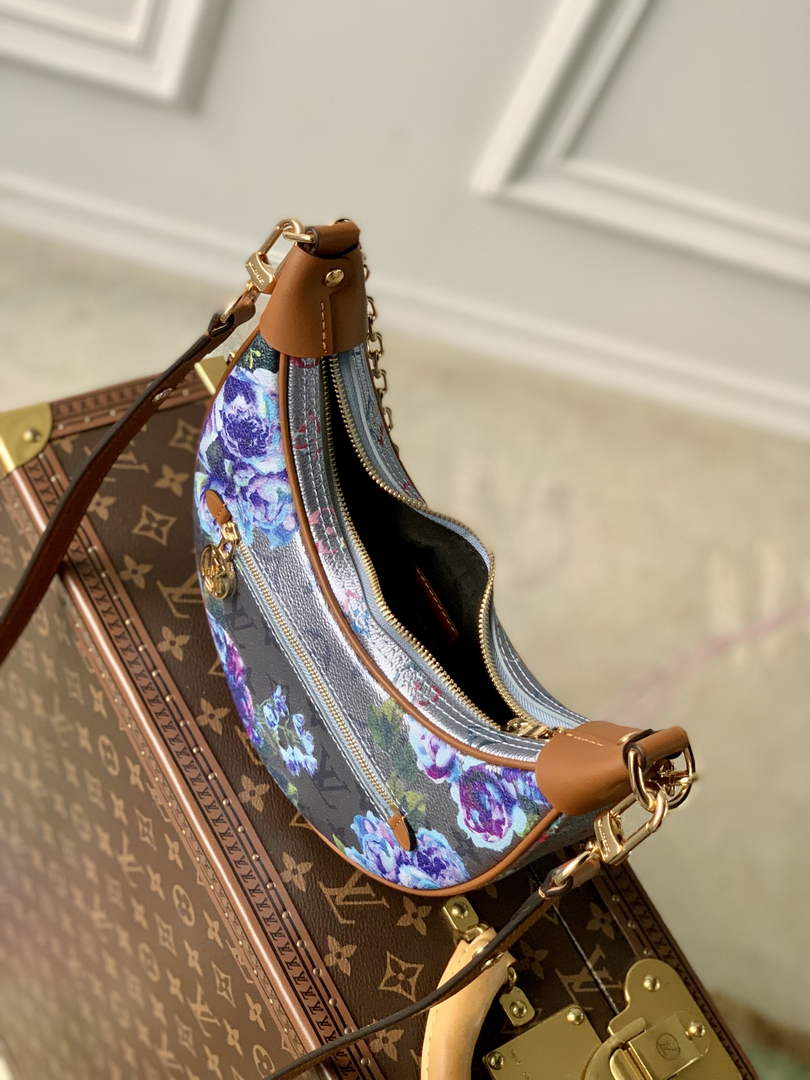 Louis Vuitton M21183 Loop Blue - Default Title - View 8