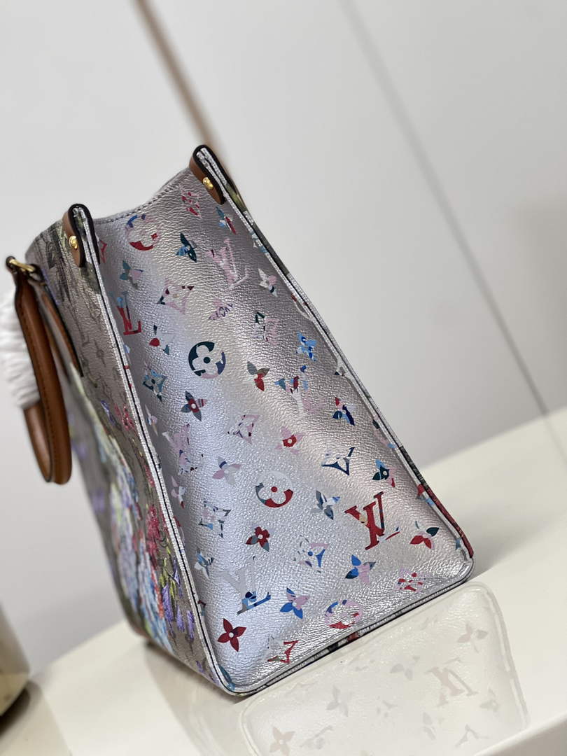 Louis Vuitton M21233 OnTheGo MM Tote Bag Silver - Default Title - View 4