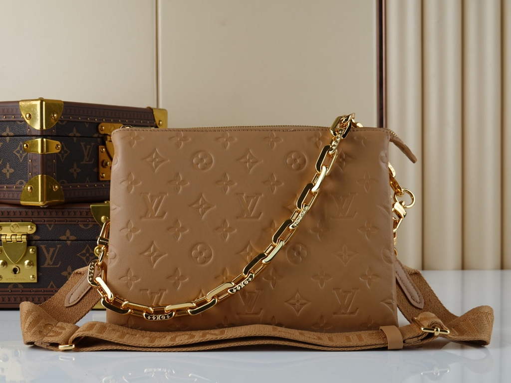 Louis Vuitton M21261 Coussin PM Handbag Lambskin Camel - Default Title - View 1
