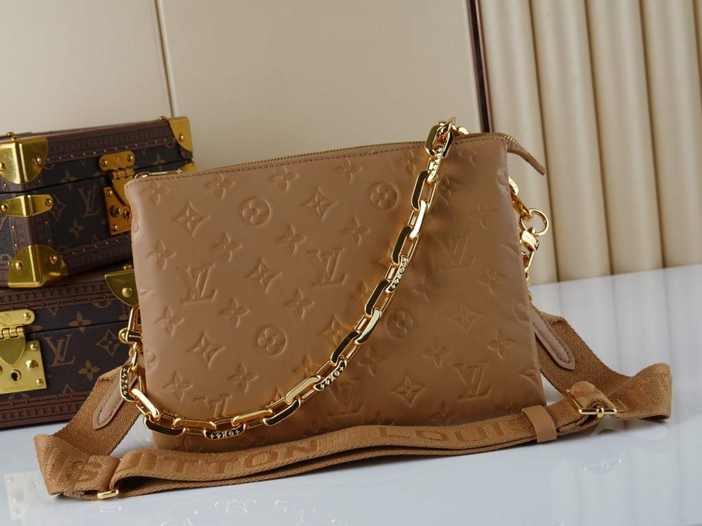 Louis Vuitton M21261 Coussin PM Handbag Lambskin Camel - Default Title - View 2