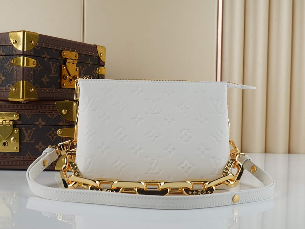 Louis Vuitton M21262 Coussin PM Handbag Lambskin Cream - Default Title - View 1