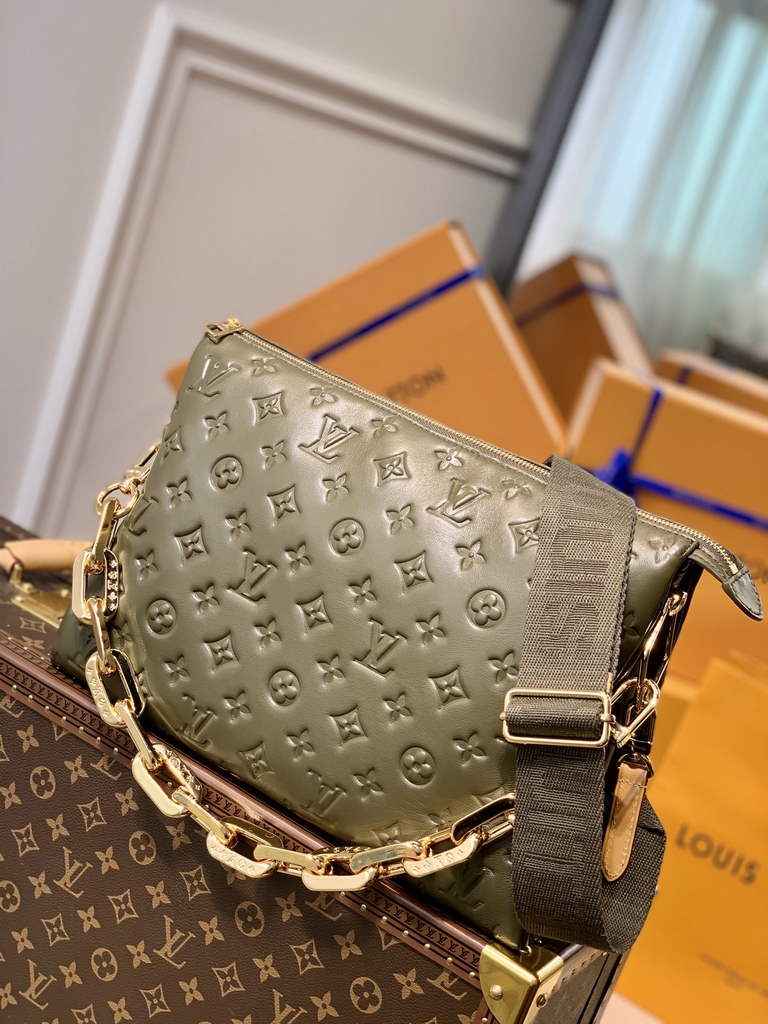 Louis Vuitton M21281 Coussin MM Shoulder Handbags Lambskin Khaki
