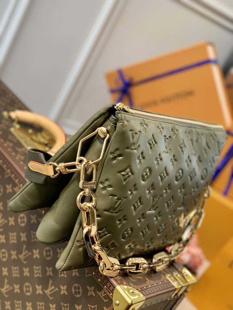 Louis Vuitton M21281 Coussin MM Shoulder Handbags Lambskin Khaki - Default Title - View 2