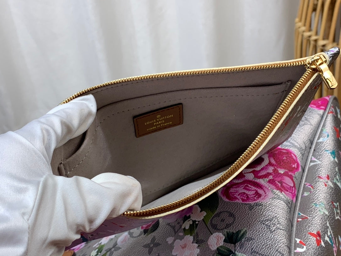 Louis Vuitton M21352 Neverfull MM Tote Bag Silver