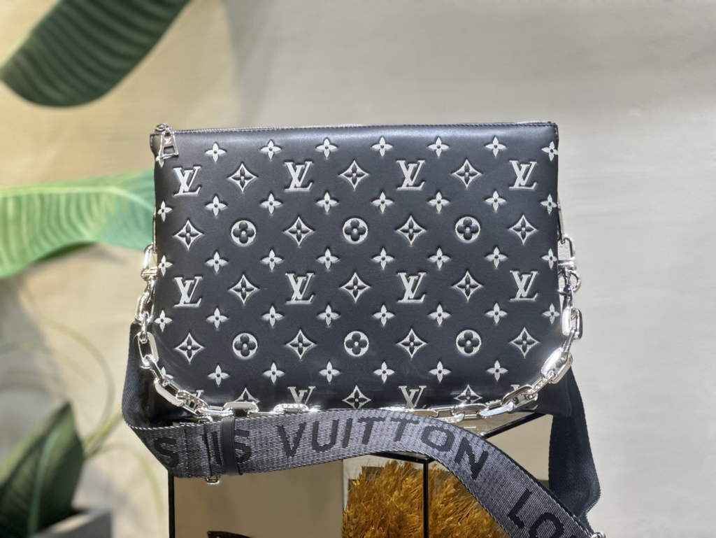 Louis Vuitton M21661 Coussin MM Handbags lambskin Black Gray