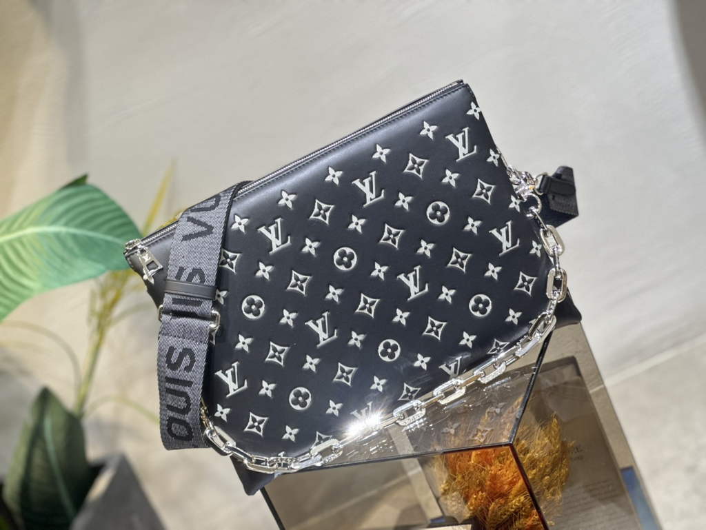 Louis Vuitton M21661 Coussin MM Handbags lambskin Black Gray - Default Title - View 2