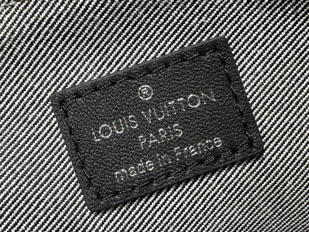Louis Vuitton M21661 Coussin MM Handbags lambskin Black Gray - Default Title - View 9