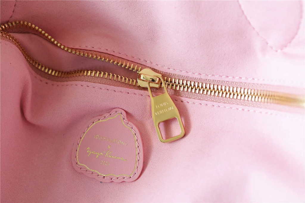 Louis Vuitton M21733 LV x YK Neverfull MM Monogram Empreinte Leather