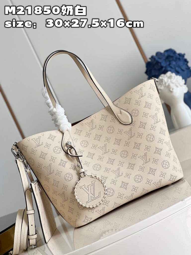 Louis Vuitton M21850 Blossom MM Bag Mahina Leather In Crème Beige - Default Title - View 2
