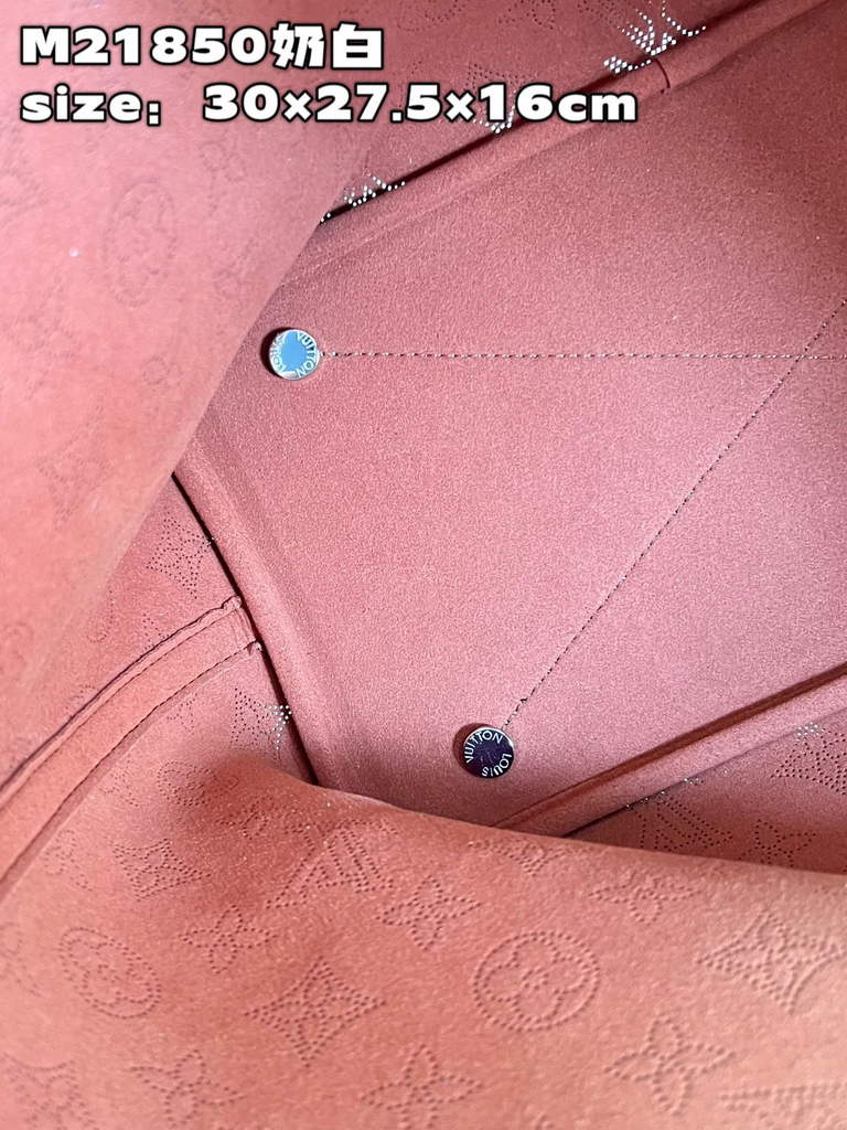 Louis Vuitton M21850 Blossom MM Bag Mahina Leather In Crème Beige - Default Title - View 8