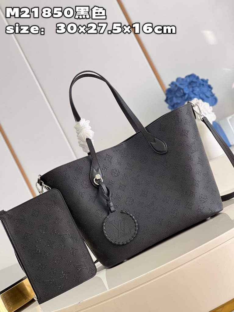 Louis Vuitton M21851 Blossom MM Bag Mahina Leather In Black - Default Title - View 2