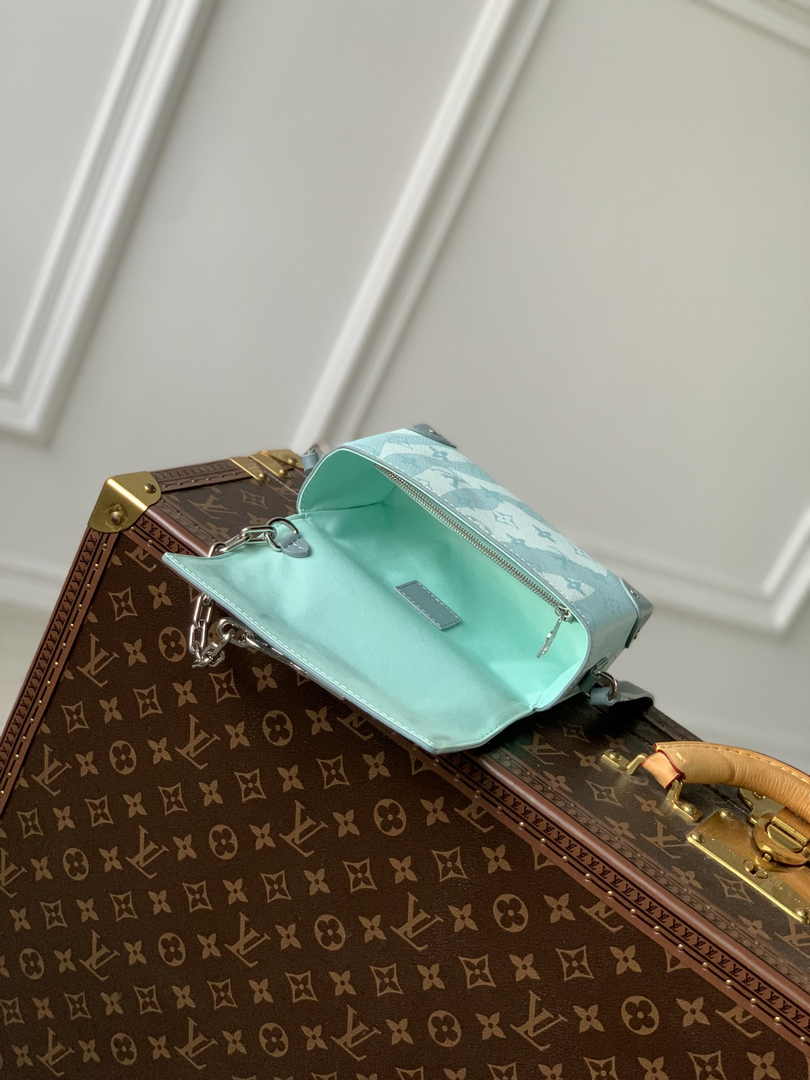 Louis Vuitton M22637 Steamer Wearable Wallet Crystal Blue