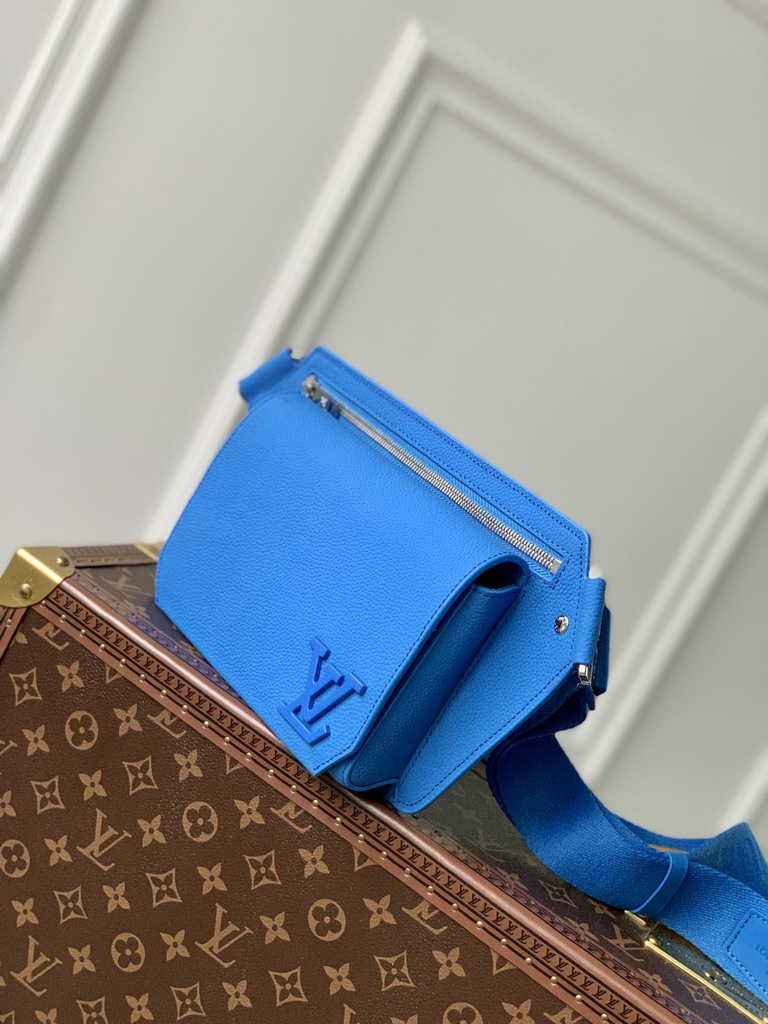 Louis Vuitton M22665 Takeoff Slingbag LV Aerogram Men Blue