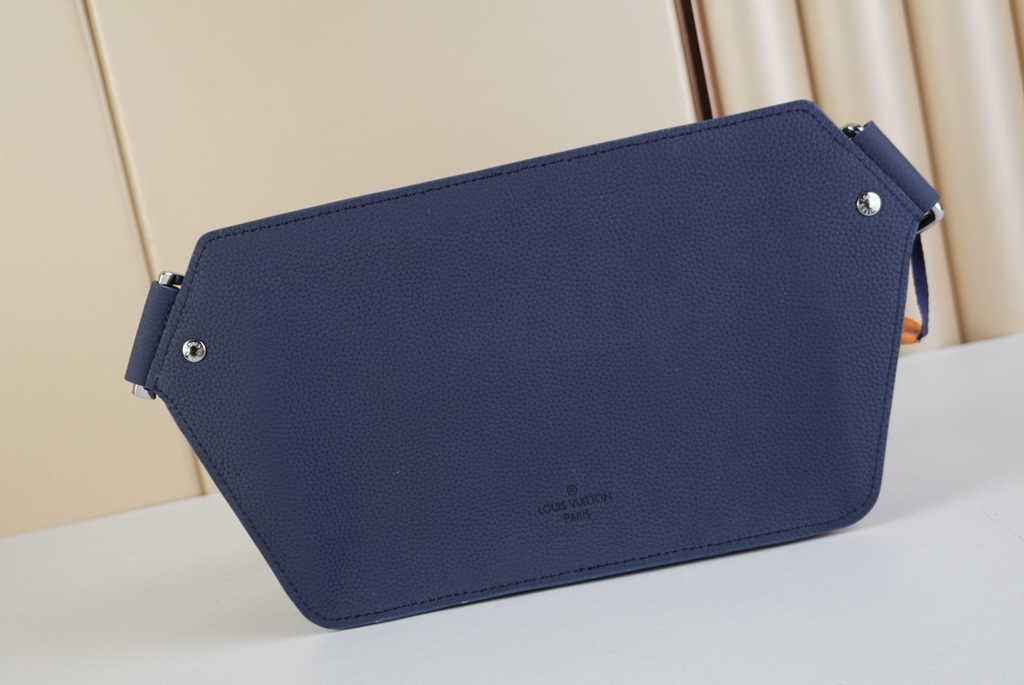 Louis Vuitton M22665 Takeoff Slingbag LV Aerogram Men Navy Blue