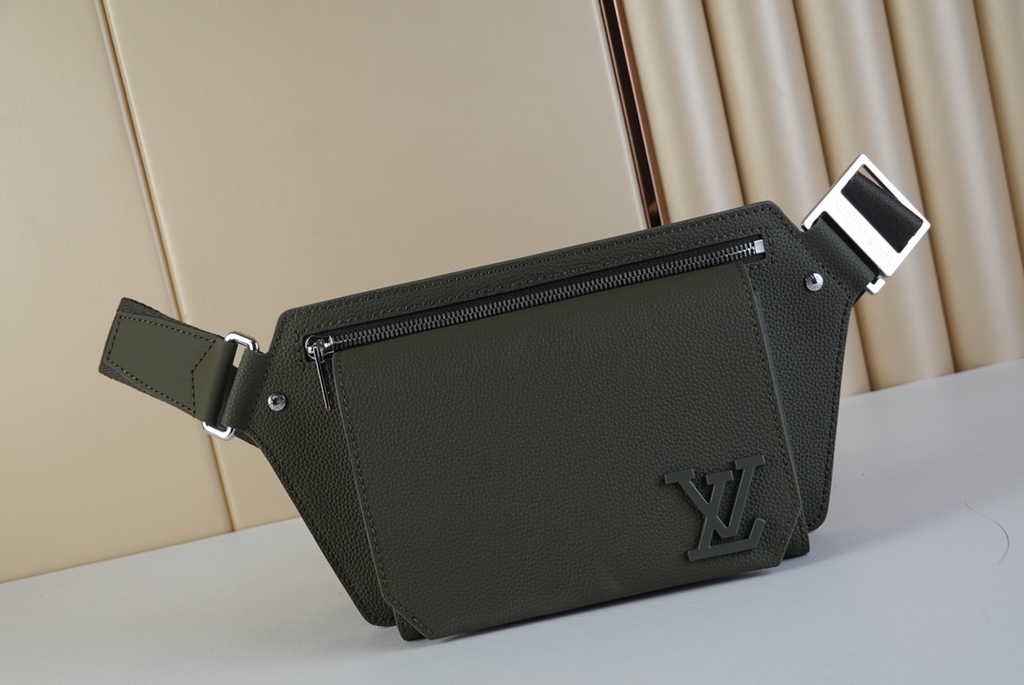 Louis Vuitton M22665 Takeoff Slingbag LV Aerogram Men dark green