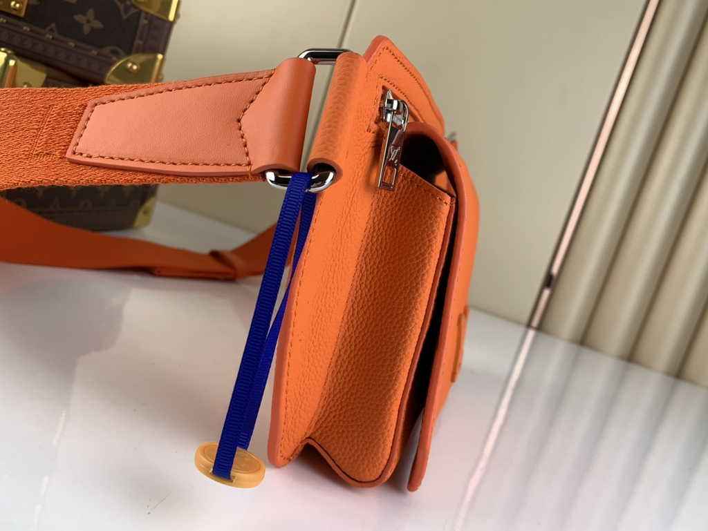 Louis Vuitton M22665 Takeoff Slingbag LV Aerogram Men Orange