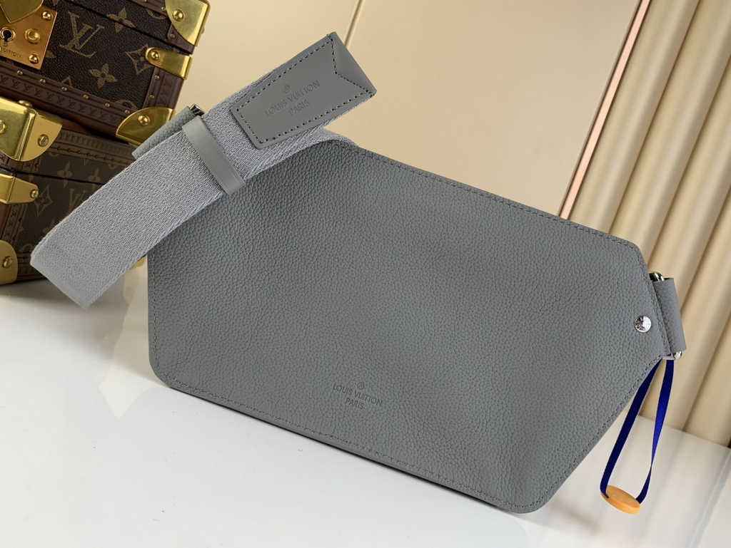 Louis Vuitton M22665 Takeoff Slingbag LV Aerogram Men Gray