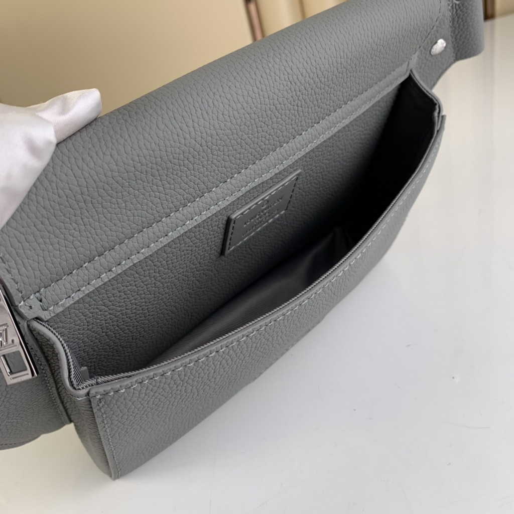 Louis Vuitton M22665 Takeoff Slingbag LV Aerogram Men Gray