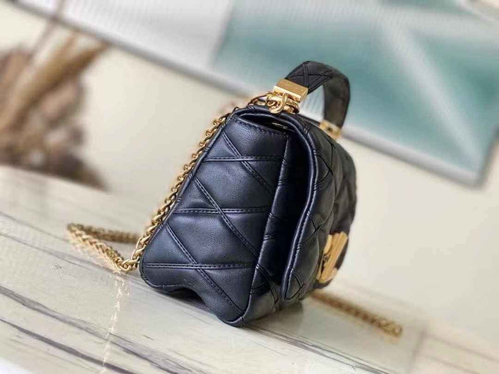Louis Vuitton M22891 GO-14 MM Malletage Shoulder Bag Black Lambskin