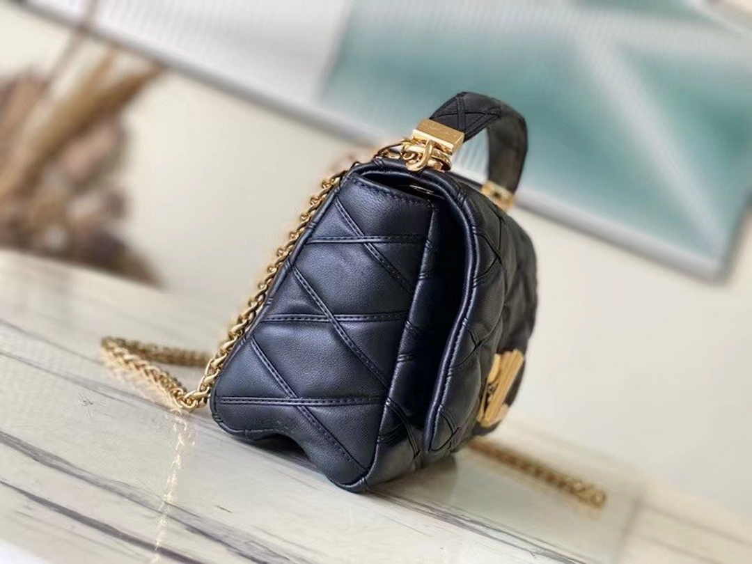 Louis Vuitton M22891 GO-14 MM Malletage Shoulder Bag Black Lambskin