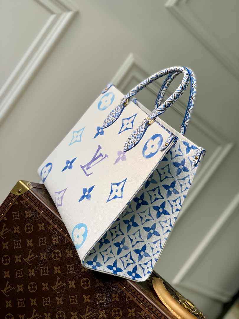 Louis Vuitton M22975 OnTheGo MM Monogram Canvas Blue - Default Title - View 2