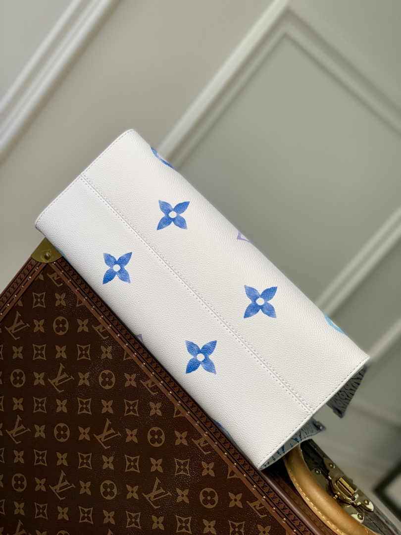 Louis Vuitton M22975 OnTheGo MM Monogram Canvas Blue - Default Title - View 5
