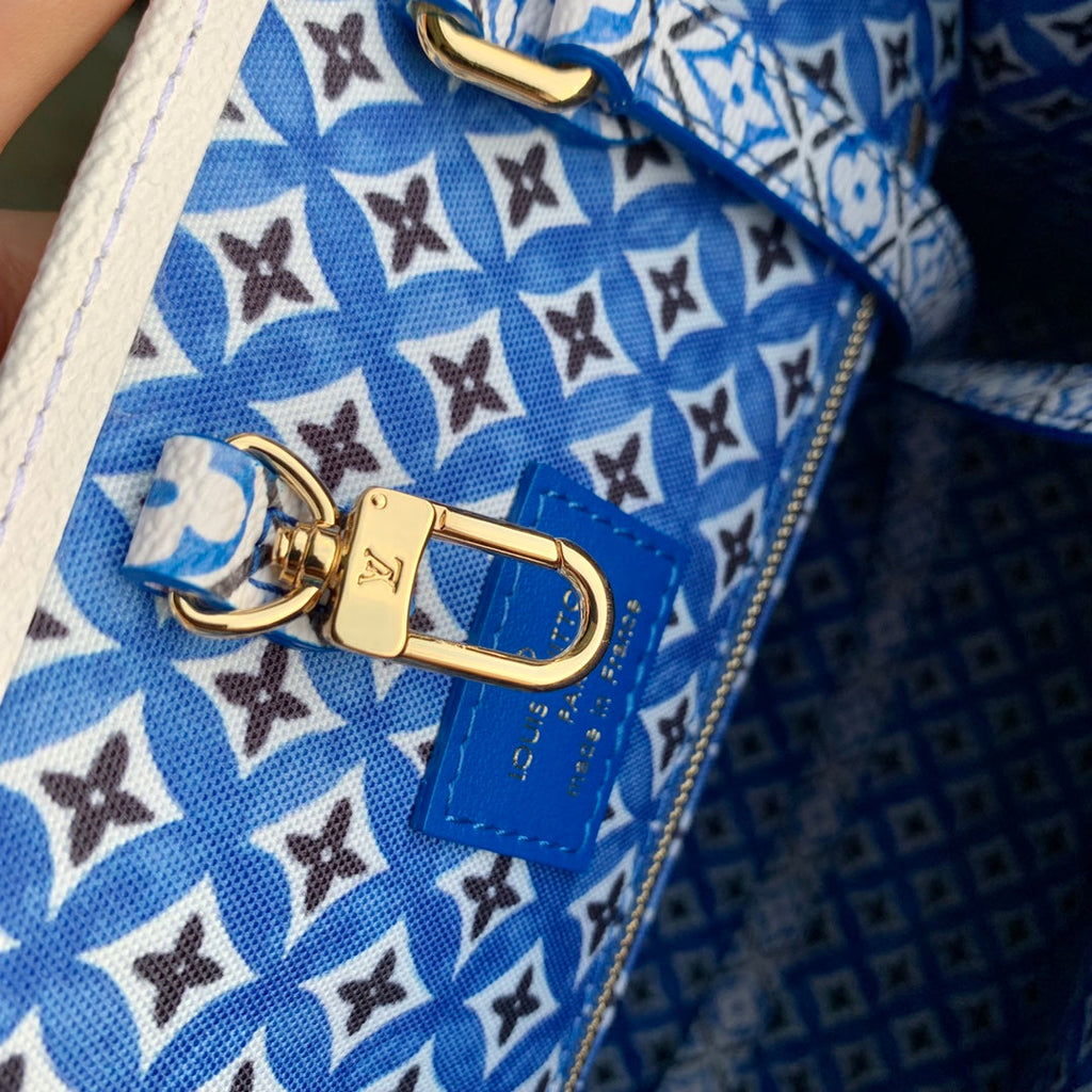 Louis Vuitton M22975 OnTheGo MM Monogram Canvas Blue - Default Title - View 7