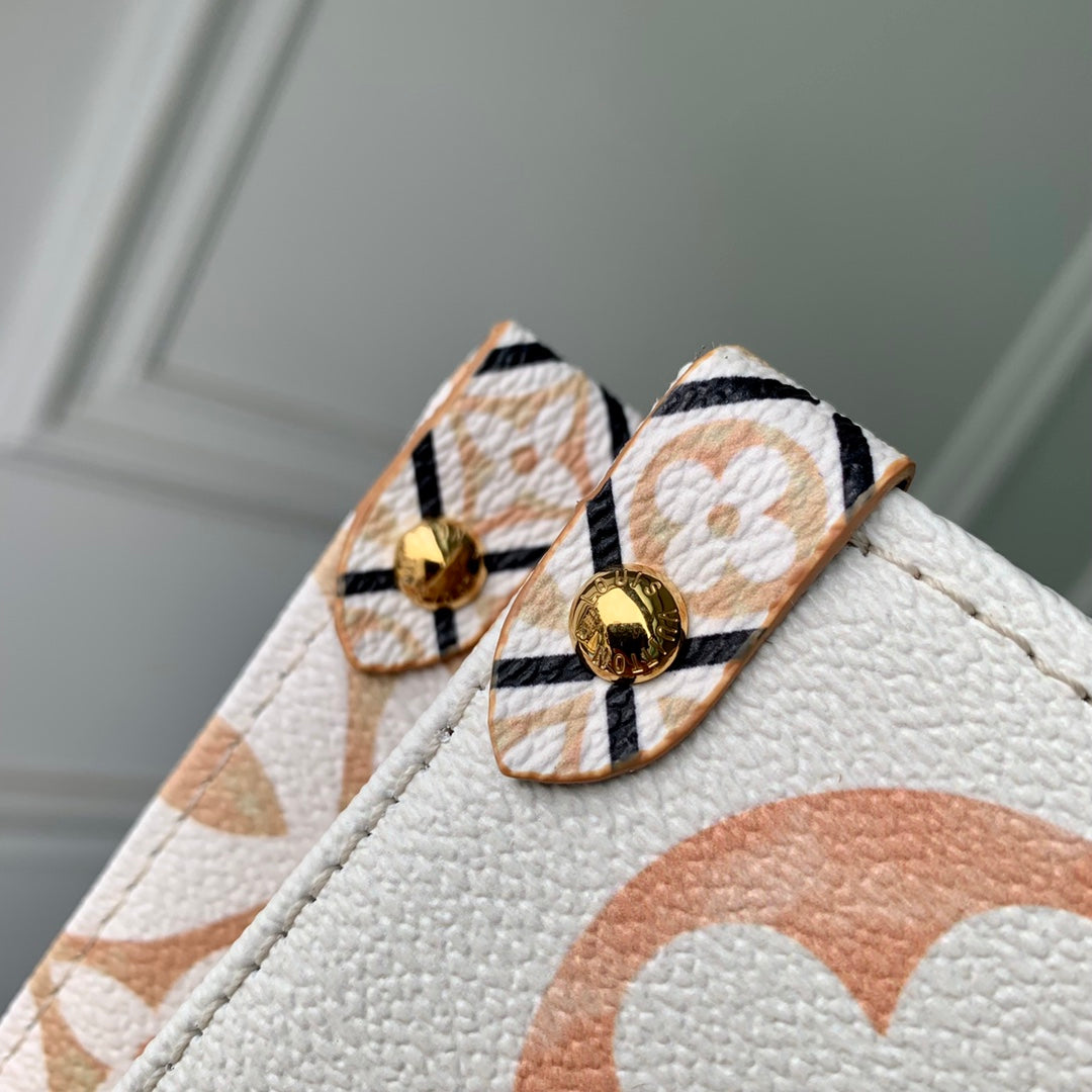 Louis Vuitton M22975 OnTheGo MM Monogram Canvas Beige - Default Title - View 5