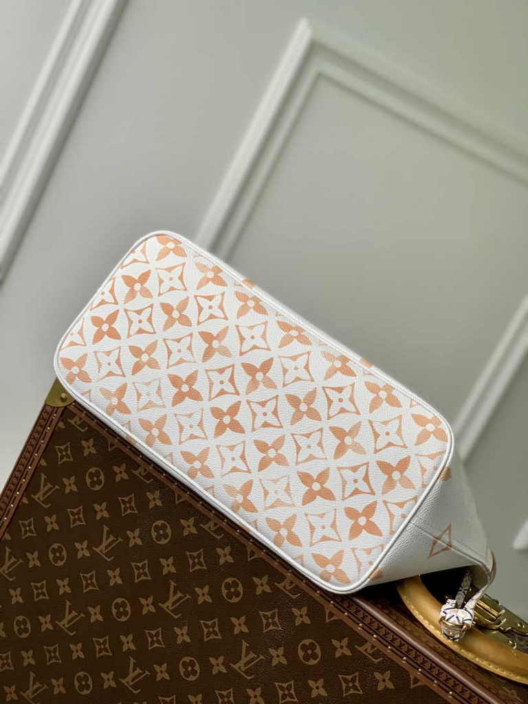 Louis Vuitton M22978 Neverfull MM Tote Bag Beige