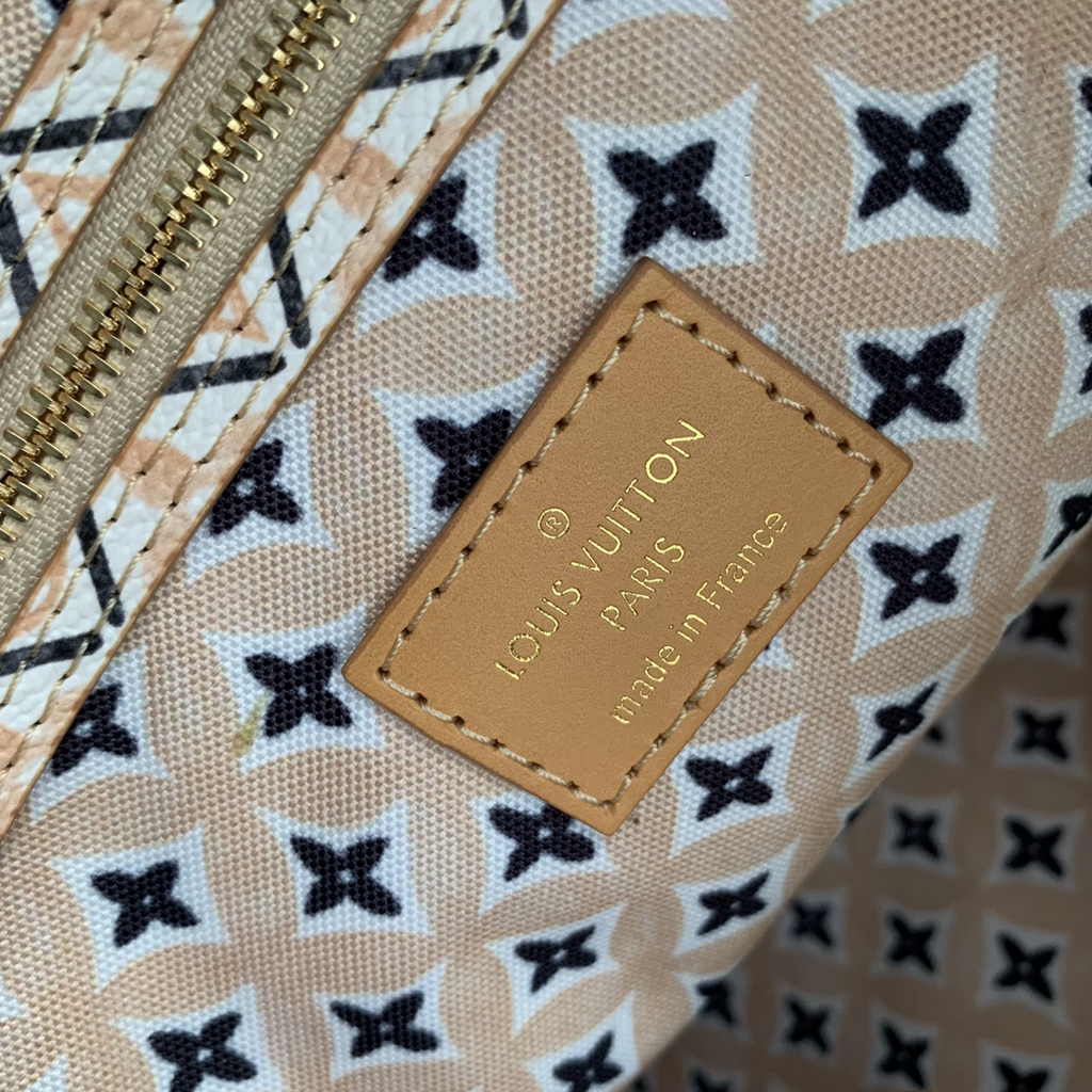 Louis Vuitton M22978 Neverfull MM Tote Bag Beige