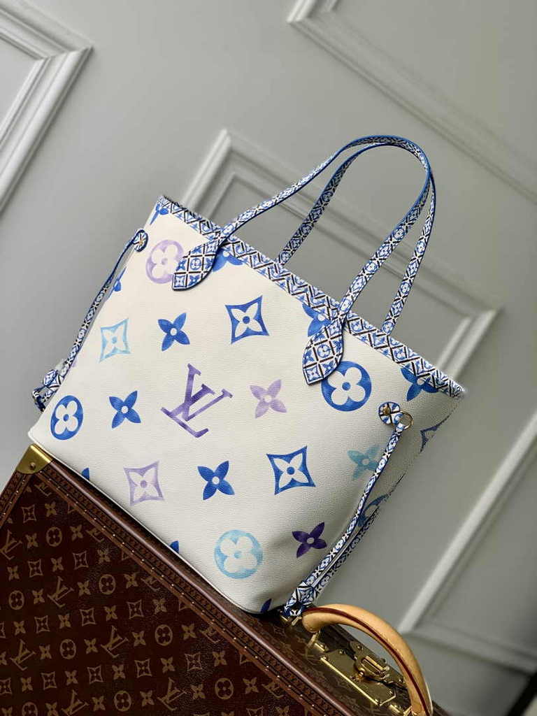 Louis Vuitton M22979 Neverfull MM Tote Bag Blue