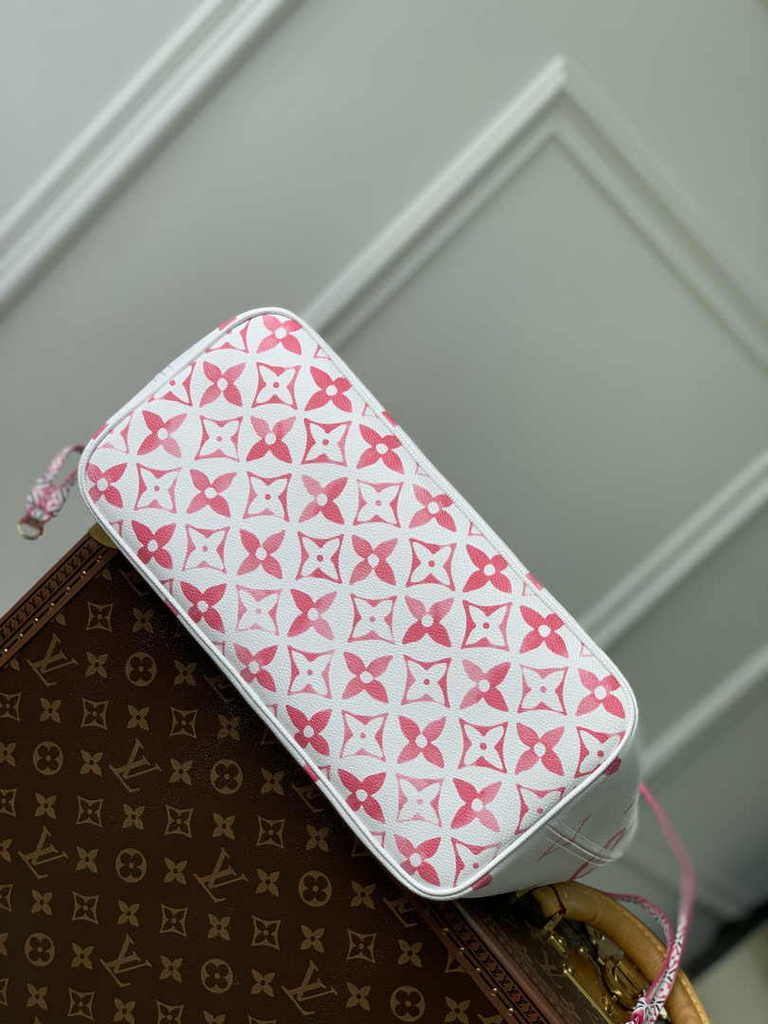 Louis Vuitton M22980 Neverfull MM Tote Bag Pink
