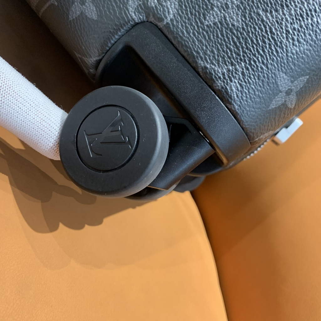 Louis Vuitton M23002 HORIZON 55 Monogram Eclipse
